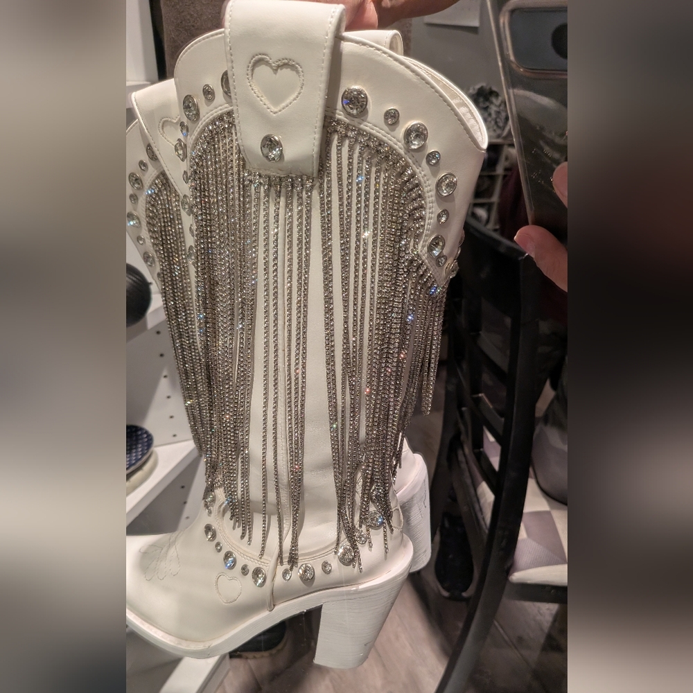 White Fringe Western Boots - Picture 3 of 12